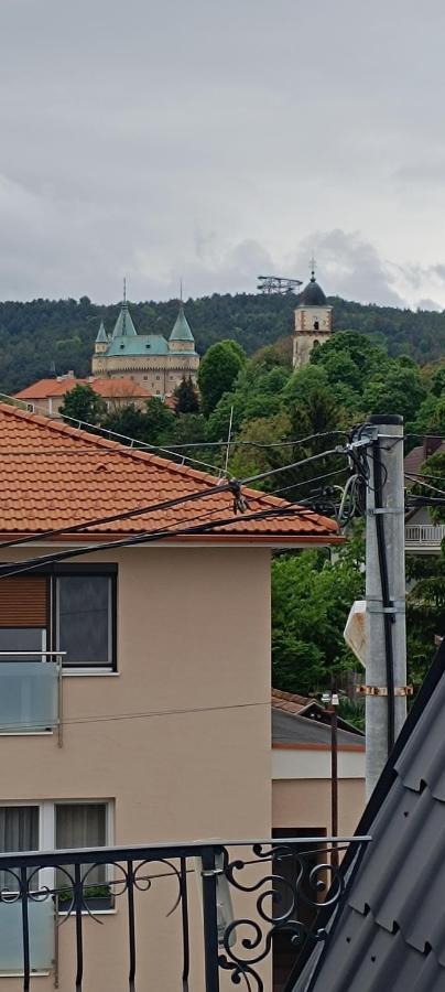 Apartman S Vyhladom Na Bojnicky Zamok Bojnice Dış mekan fotoğraf